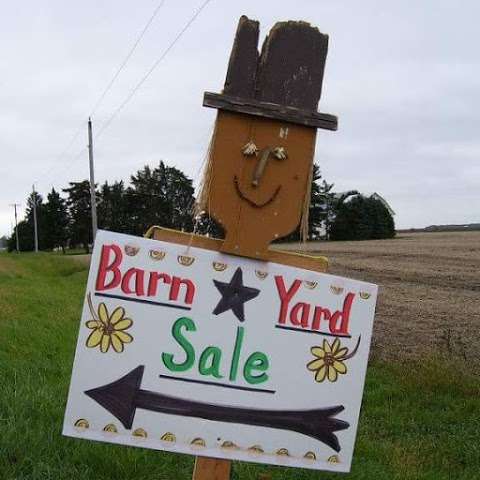 The Farm Girls Barn-Yard